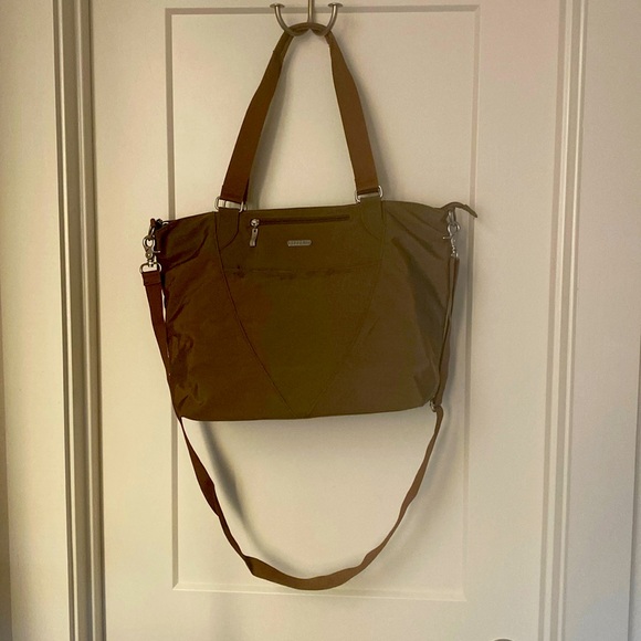 Baggallini Travel Computer Bag - Picture 1 of 13